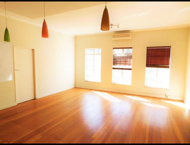 650M² OFFICE TO LET IN DUNKELD WEST
